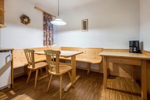 Dining - Holiday Apartment 'Lindenhof Apt 5' with Shared Garden & Wi-Fi (Vandoies)