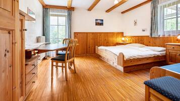 1 sovrum, strykjärn/strykbräda, gratis wi-fi och sängkläder