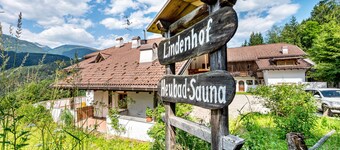 Vakantie Appartement 'Lindenhof Apt 7' met Gedeelde Tuin & Wi-Fi