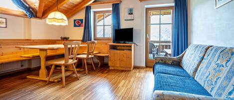 Televisio, pöytätennispöytä