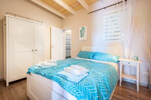 2 Schlafzimmer, Schreibtisch, Bügeleisen/Bügelbrett, kostenloses WLAN