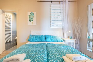 2 bedrooms, desk, iron/ironing board, free WiFi