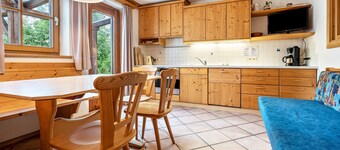 Apartment "Lindenhof 8" with Shared Garden & Wi-Fi