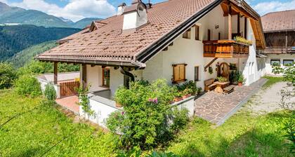 Ferienwohnung "Lindenhof 9" mit Gemeinschaftsgarten & Wi-Fi