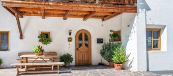 Apartment "Lindenhof 9" with Shared Garden & Wi-Fi