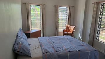 2 bedrooms, iron/ironing board, WiFi, bed sheets