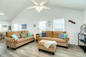 TV, strømmetjenester og kontorer