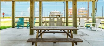 Fantastic Beach Home with Fenced Yard! Pup-Friendly Perks!