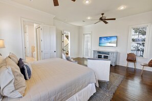 4 室のベッドルーム、アイロン / アイロン台、WiFi (無料)、ベッドシーツ