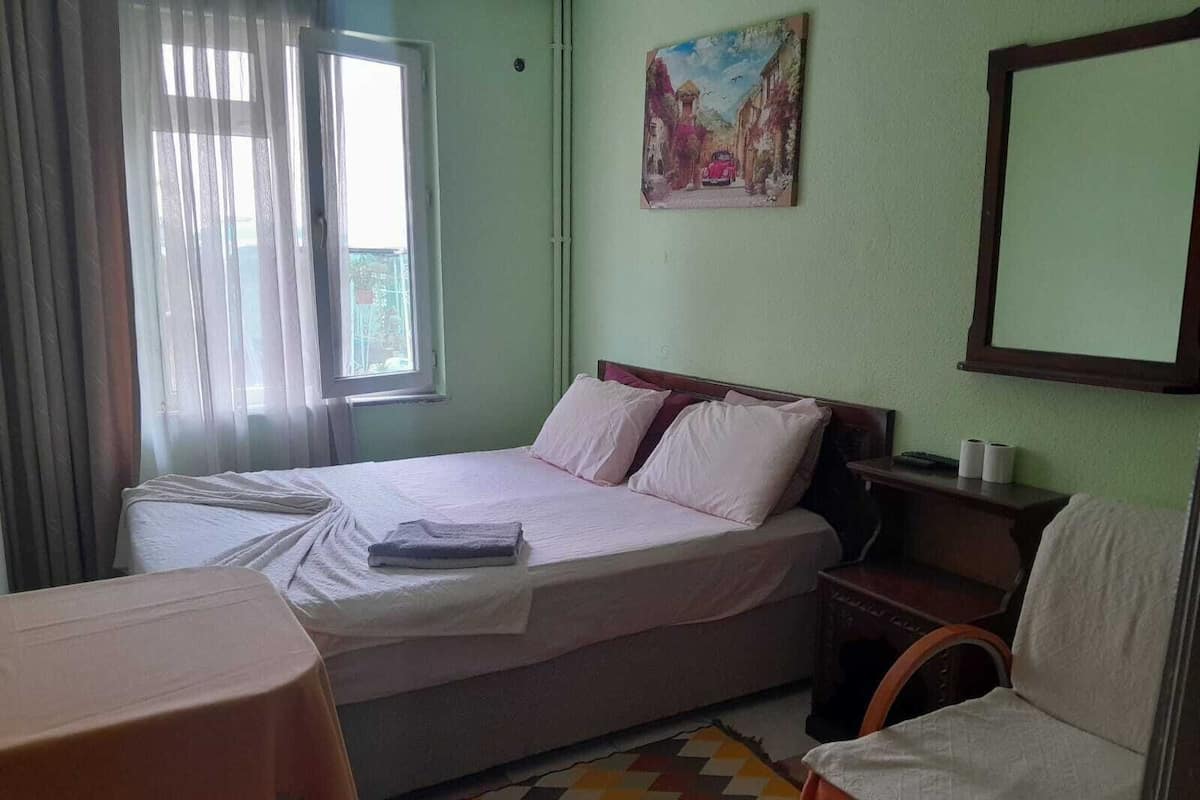 Double Room | Free WiFi