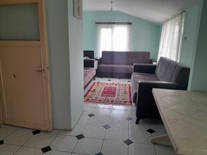 Loft | Living area - Ayışığı Pansiyon (Burhaniye)