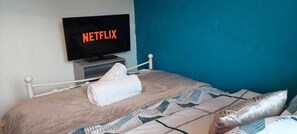 4 dormitorios, tabla de planchar con plancha, wifi y ropa de cama