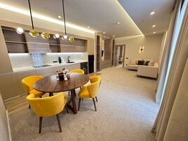 Family Suite | Select Comfort beds, minibar, in-room safe, blackout drapes