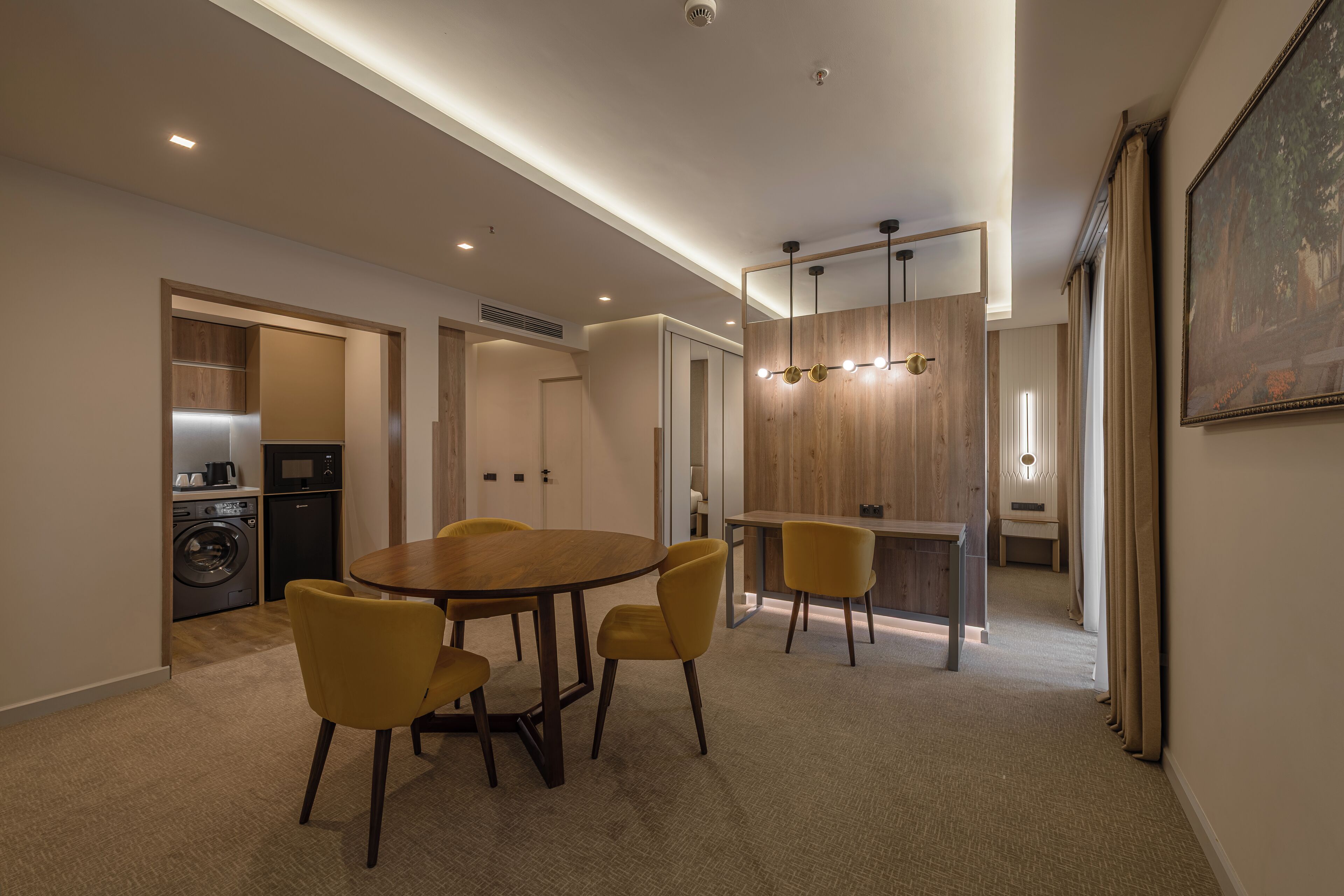 Deluxe Room | Private kitchen | Coffee/tea maker, electric kettle, kitchen islands