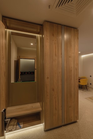 Wardrobe - Istaravshan (Tashkent)