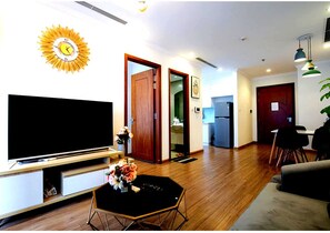 1 bedroom, premium bedding, pillowtop beds, blackout drapes - FULL HOUSE (Nha Trang)