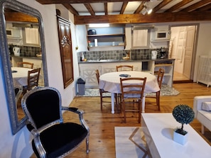 Interior - Charmante Petite Grange (Freychenet)