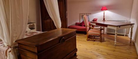 1 bedroom, desk, iron/ironing board, travel cot