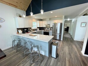 Fridge, microwave, oven, stovetop - The Great Escape Chalet @ Spring Brook Resort (Wisconsin Dells)