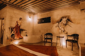 Economy Room | 1 bedroom, premium bedding, minibar, individually decorated