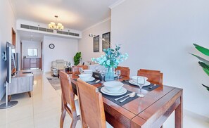 Apartamento Deluxe | Comedor