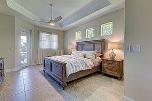 3 Schlafzimmer, Schreibtisch, Bettwäsche