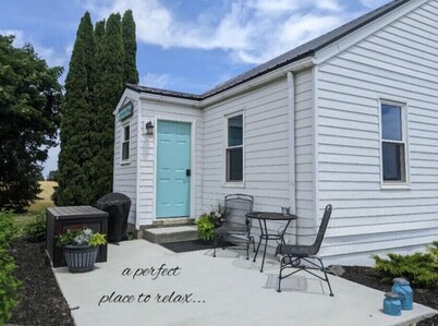 Retreat! 2 bedroom cottage!
Peaceful country setting