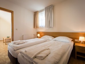2 habitaciones, cuna de viaje y wifi gratis 