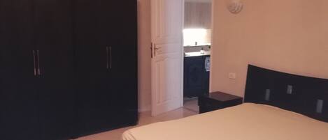 4 slaapkamers, wifi, beddengoed