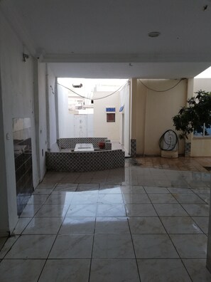 Interior - Darnaa El Haouaria centre ville (Al Huwariyah)