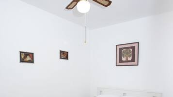 2 slaapkamers, wifi, beddengoed
