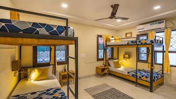 Deluxe 4 Bed Female Dorm | Free WiFi, bed sheets