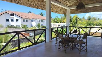 Luxury Apartment | Living area