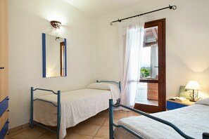 5 bedrooms, iron/ironing board, travel crib, free WiFi