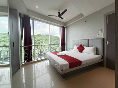 Hotel Divine View