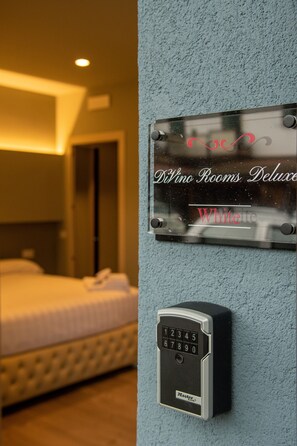 Doppia Deluxe, 1 letto king, frigorifero, al piano terra | Lenzuola Frette, biancheria da letto di alta qualità