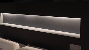 Deluxe-Doppelzimmer, 1Â King-Bett, KĂŒhlschrank, Erdgeschoss