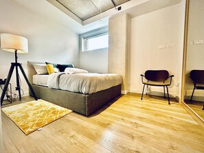 アパートメント | 2 室のベッドルーム、アイロン / アイロン台、WiFi (無料)、ベッドシーツ