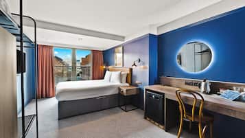 Classic Double Room | 1 bedroom, in-room safe, desk, laptop workspace