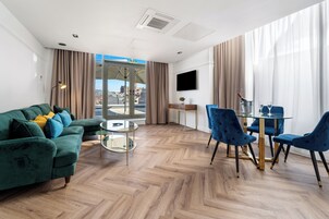 Televisión de pantalla plana