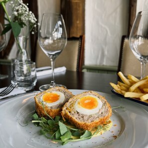 Restaurant - King William IV (Royston)