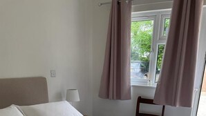 Room - King William IV (Royston)