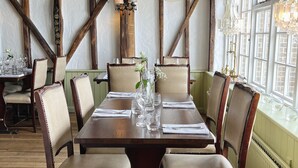 Restaurant - King William IV (Royston)