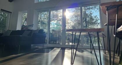 Cottage / Lake House - New - Beautiful views - Clean and comfortable