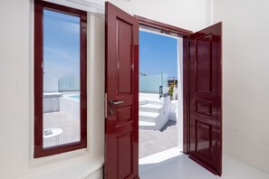 Junior Suite | View from room - OUTOPOIA (Santorini)