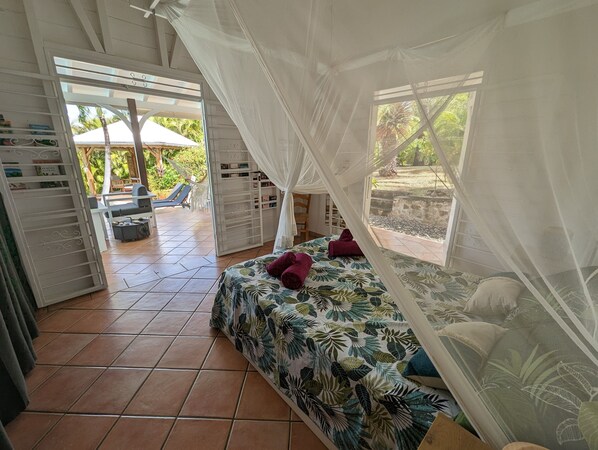 3 bedrooms, iron/ironing board, travel cot, free WiFi