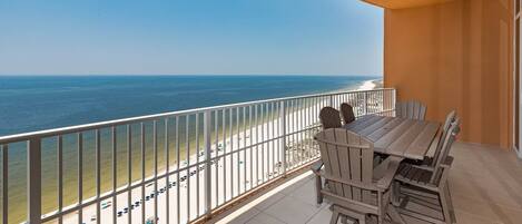 Leilighet, 4 soverom | Utendørsservering