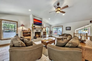 Smart TV, fireplace, DVD player