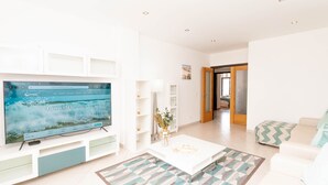 Unclassified image, 2 of 23, button - Almond Apartment Ocv - Pool & Garage (Albufeira)