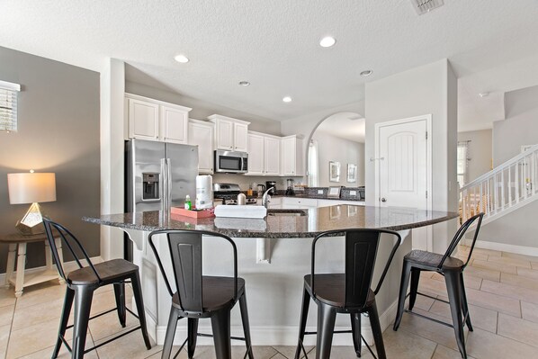 Private kitchen - Friendship Place At Solterra Resort By Shine Villas 061 5 Bedroom Villa (Davenport)